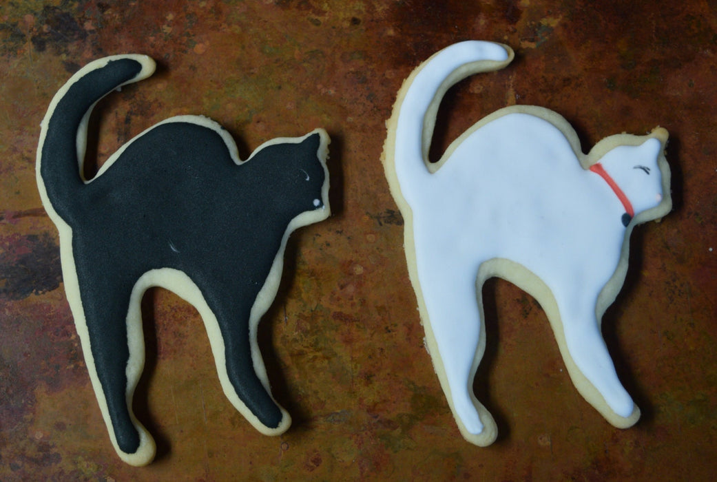 Copper Scaredy Cat Cookie Cutter - Halloween Cookie Cutter (5 x 3.5 inches) - Made in USA