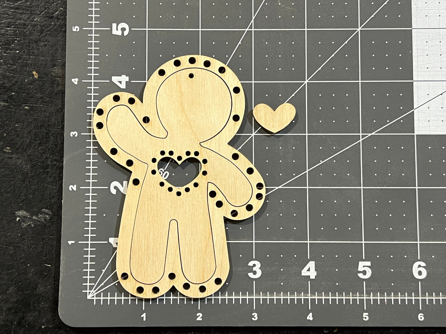 Gingerbread Man - DIY Weaving loom Set - 3.25 x 4.5 inch Christmas ornament mini loom Weaving Craft kit for kids and adults